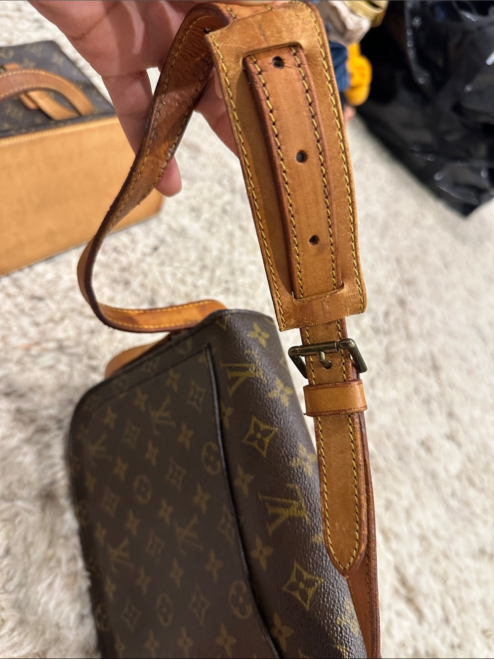 Louis Vuitton Brown Monogram Crossbody with Tan Trim - Picture 8 of 10